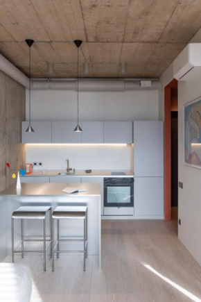 Authentic 1 BD Apartment by Hostlovers